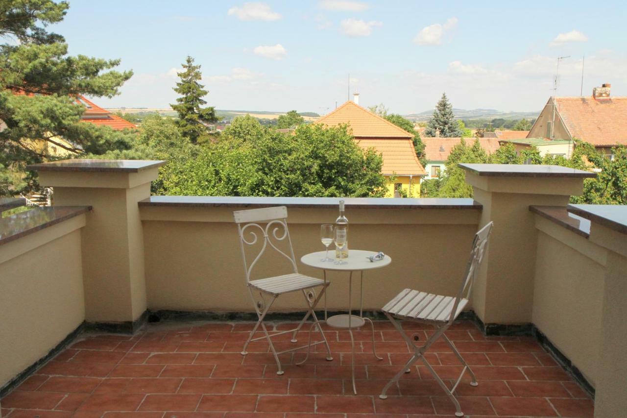 Apartman Nella Valtice Exterior photo